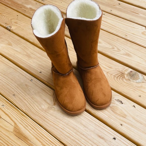 NWOT Willowbee Zoey Boot Size 7 - Picture 2 of 12